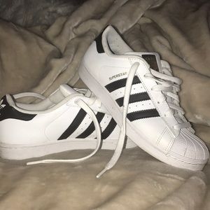 Adidas Superstar Sneakers